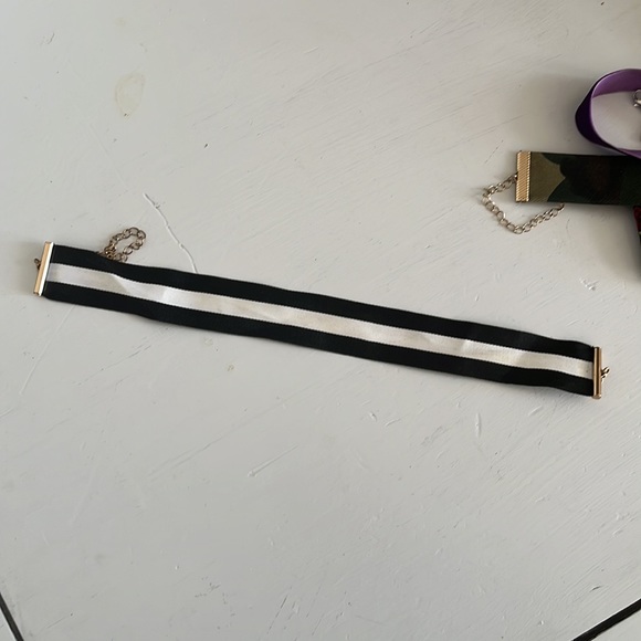 3/$30 EUC 6 piece choker bundle set , includes aldo, forever 21 - Picture 7 of 7